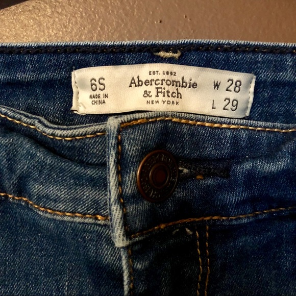 A&F High Waisted Stretch Skinny Jeans - Picture 4 of 6